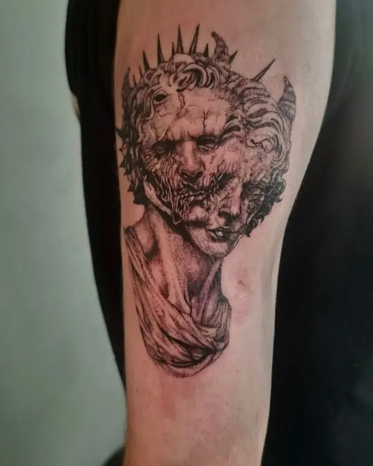 Tatuagem Dark realismo, de Kamily Arcanjo