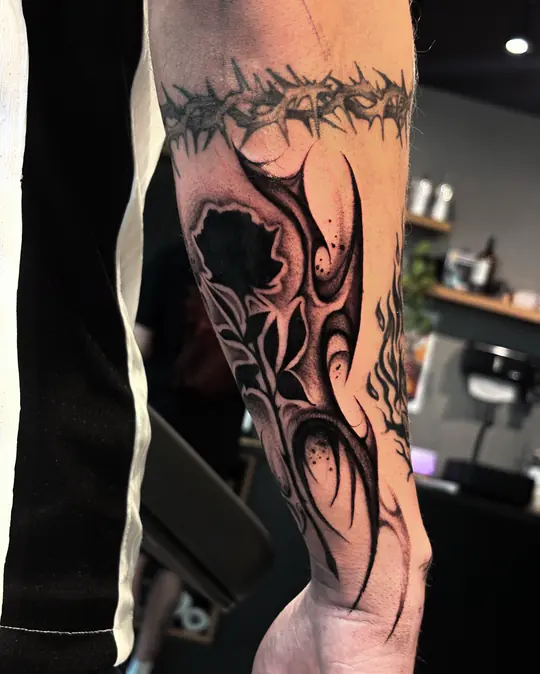 Tatuagem Rosas e cyber, de Richard Fileni